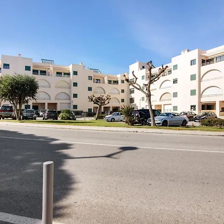 Sunrise Salgados Village Apartment *