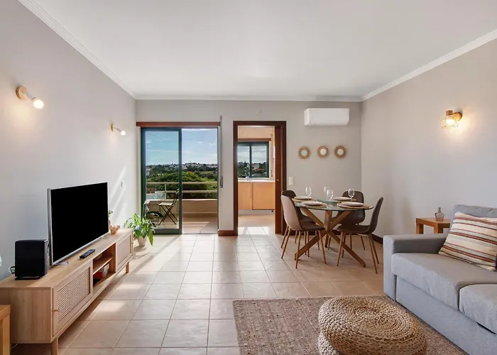 Sunrise Salgados Village 아파트