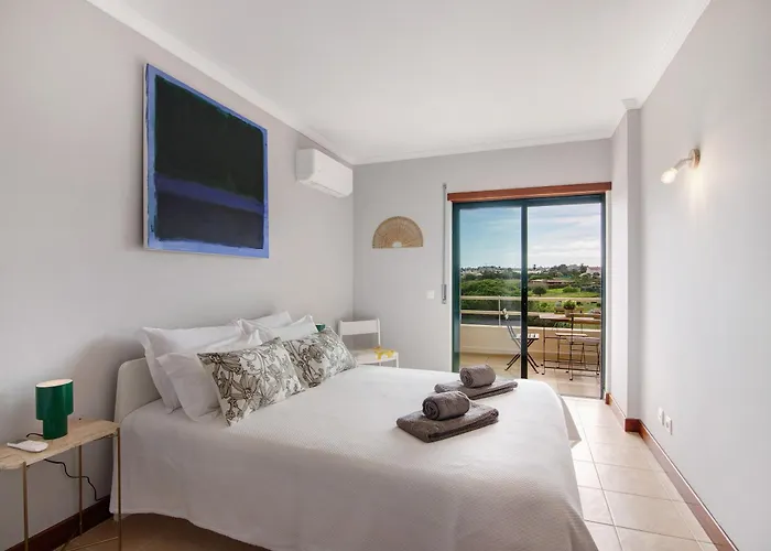 Sunrise Salgados Village 아파트 *